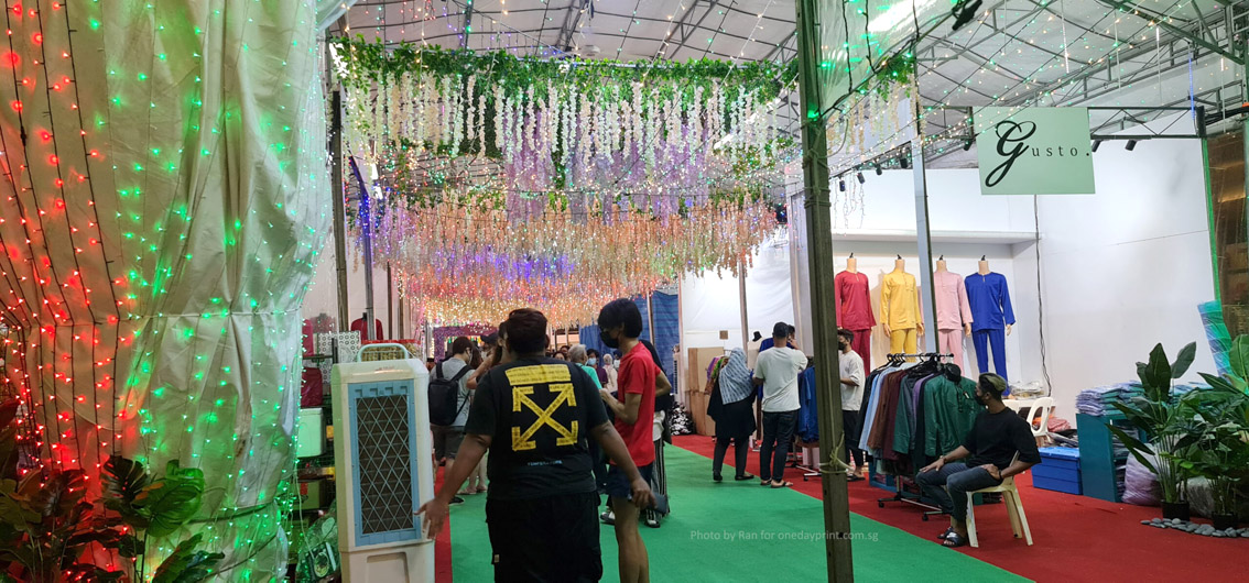 Img - Ramadan Bazaar at Geylang Serai, Photo by Ran for onedayprint.com.sg